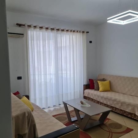 Sea View Apartment In Avlonya Dış mekan fotoğraf